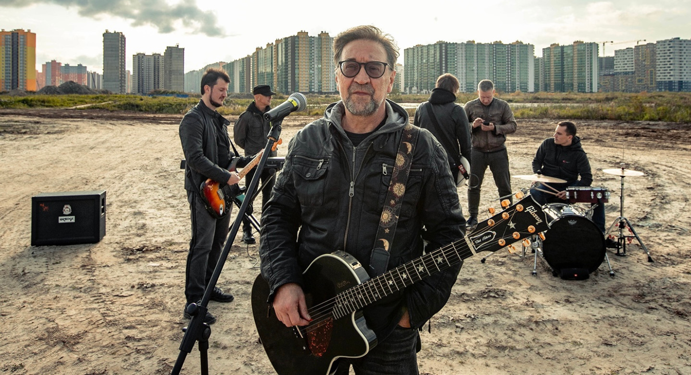 ICONIC RUSSIAN ROCK BAND: DDT